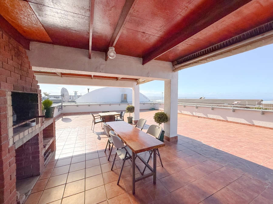 To Let 4 Bedroom Property for Rent in Plettenberg Bay Central Western Cape